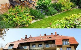 Apartament z Ogrodem